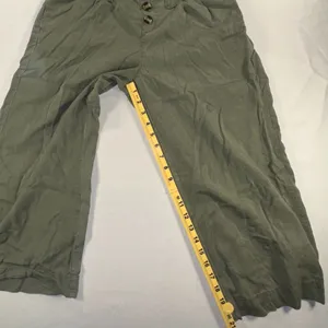 one 5 one - Army Green Gaucho Capri Pants Women's Size Medium Palazzo Cullotes thumbnail 4