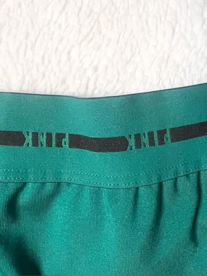 VS PINK Active Green & Black Ultimate Strappy Back Sports Bra Size Small thumbnail 5