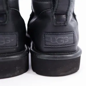 UGG Classic Ultra Mini Leather Boot Womens Size 6‎ Black 1117534 Ankle Booties thumbnail 7