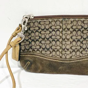 Coach Mini Signature C Mahogany Suede Leather Trim Purse Bag Wallet Wristlet thumbnail 2