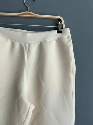 Uniqlo cream sweatpants  thumbnail 3