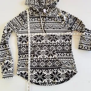 No Boundaries Womens Tribal Fleece Hoodie Pocket Medium 7-9 thumbnail 2