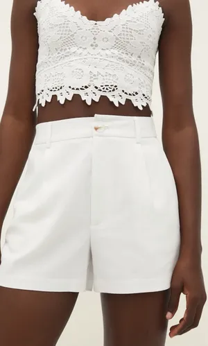 Stradivarius White High Waist Women's Shorts thumbnail 1