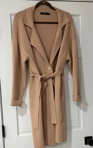 Women's Tan Belted Coat Size XL thumbnail 1
