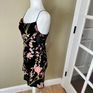 NWT PEPPERMAYO Floral Velvet Burnout Drape neck Mini Dress Size 6 thumbnail 9
