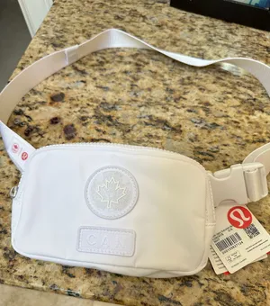 Lululemon Mini Everywhere Belt Bag thumbnail 1