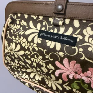 Petunia Pickle Bottom‎ Floral Pink And Brown Cross Town Clutch Wristlet & Pad G thumbnail 2