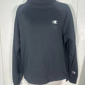 CHAMPION Women’s Sweatshirts Size Medium EUC thumbnail 3