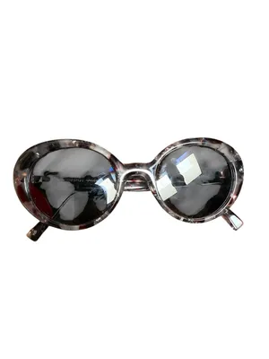 Warby Parker Renee sunglasses featuring a grey tortoise shell pattern thumbnail 2