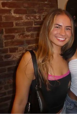 Princess Polly Top Black Crop thumbnail 1