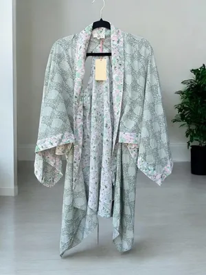 Entro NWT Open Boho Floral Kimono Large thumbnail 4