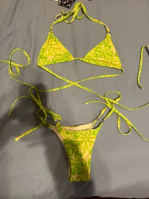 Blackbough Bikini thumbnail 1