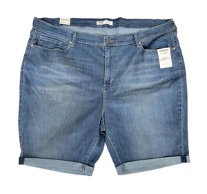 Levis Mid Rise Bermuda Shorts NEW Size 26 Plus Size Denim Stretch Shorts thumbnail 1
