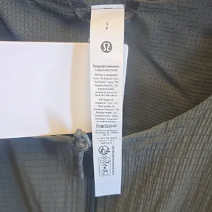 lululemon athletica Olive Zip-Up Crop Top thumbnail 2