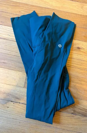 Lululemon Base Pace 23" High-Rise Crop thumbnail 1