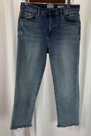 Kensie Vintage Luxe Distressed The Slim Straight Jean Light Wash Crop 31/12 GUC‎ thumbnail 1