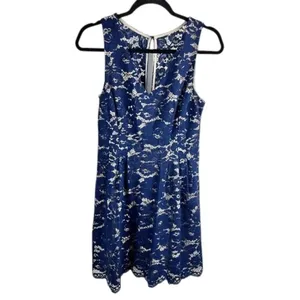 Vince Camuto Navy Blue Floral Lace V Neck Fit & Flare Cocktail Dress Size 4 thumbnail 14