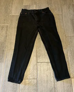 Levis 550 Black relaxed fit tapered leg Jeans size 14 petite thumbnail 1