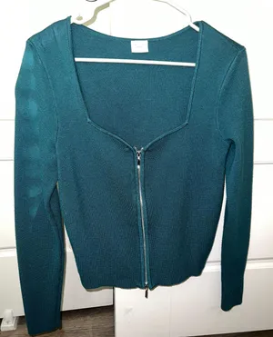 Abercrombie Top thumbnail 1