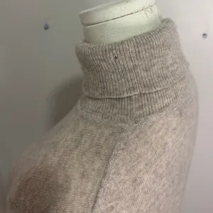 Charter Club Luxury Cashmere Turtleneck Sweater Oatmeal Beige Heather Medium thumbnail 4