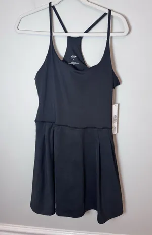 Aqua Athletics Black Sleeveless Athletic Dress Tennis Sz M Shelf Bra NWT $88 thumbnail 1