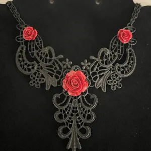 Elegant Black and Red Lace Necklace thumbnail 3