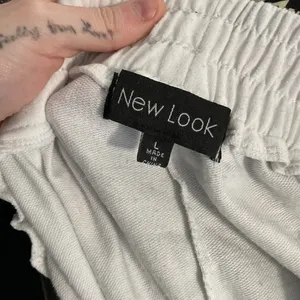 New Look Women Joggers White Cargo Pocket Elastic Waist Size Large thumbnail 4