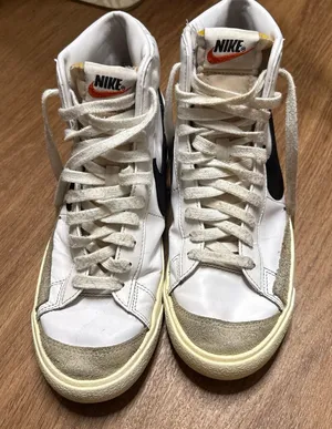 Nike White‎ Blazer Mid Hi Top Vintage Women's Size 9.5 thumbnail 1