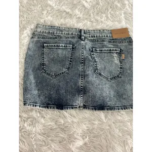 NWT Retrofête Ryder Denim Skirt‎ Sz M Medium thumbnail 4