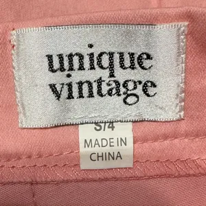 Unique Vintage Pink Scallop Shorts (S) thumbnail 3