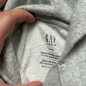 GAP Light Grey & Navy Embroidered Spell out Pullover Hoodie Fleece Lined Medium thumbnail 3