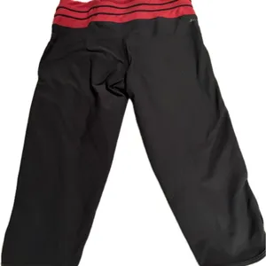 Nike Dri-FIT Cropped Capri Leggings Black Pink Reflective Running Yoga Size S thumbnail 5