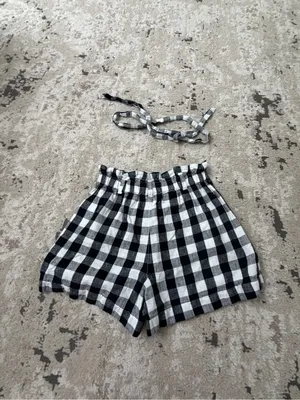 Madewell Black & White Check Linen Blend Paperbag Belted Shorts Size 4 thumbnail 3