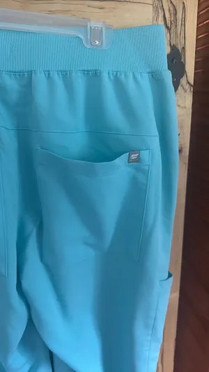 Fabletics Straight Leg Scrub Pants Medium thumbnail 2