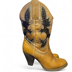 Very Volatile Western Cowboy Boots Womens 7.5 Heeled Tan Faux Leather Distressed thumbnail 2