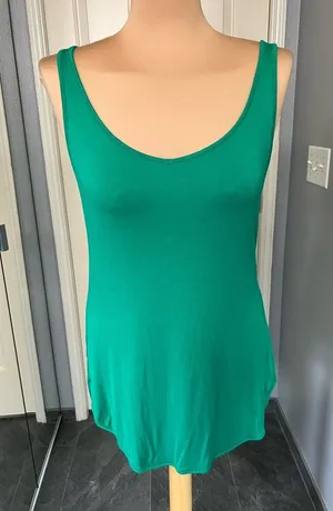 Soft Surroundings Green Scoop Neck Basic Tank‎ Top thumbnail 1