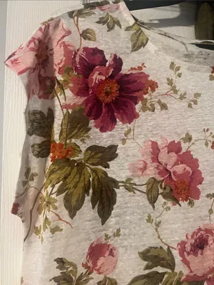 Tahari Olive Wide-Leg Pants with White Pink Floral Crop Top thumbnail 2