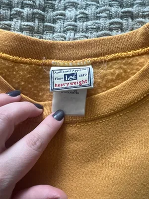 Vintage Crewneck Yellow Size L thumbnail 2