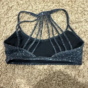 Lululemon Lighten up Bra Size 6 Paint Splatter Pattern thumbnail 2
