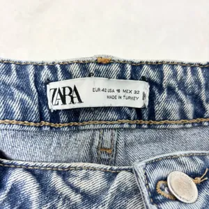 Zara Women's Light Blue Straight Leg‎ Jeans Size 10 thumbnail 6