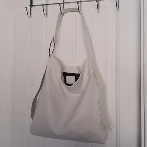 Zara White shoulder tote thumbnail 2