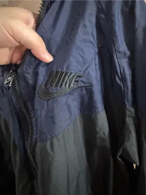 Women’s Nike Navy & Black Zip Up Windbreaker Jacket Size XL thumbnail 2