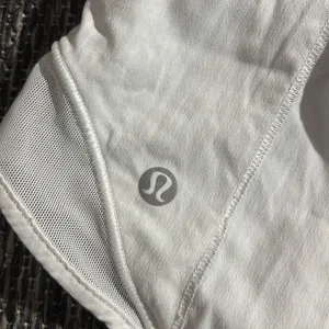 Lululemon Hotty Hot Short II *2.5" Swift Size 10 thumbnail 6
