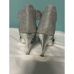 Silver‎ Slipper Sparkle Heels Front Zipper 7 Women's Reflective Heels S-340 thumbnail 4