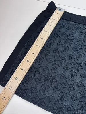 Ann Taylor LOFT Black Lace Overlay Drawstring Shorts EUC Size 2 thumbnail 12