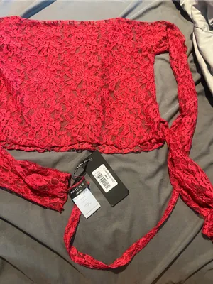 NWT white fox it’s a love story lace top in berry OS thumbnail 14