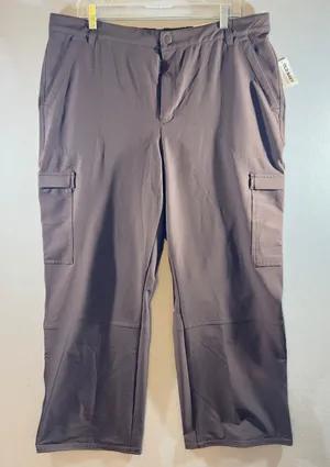 544 | NWT Old Navy StretchTech Brown Cargo Pants XL MidRise Straight Full Length thumbnail 1