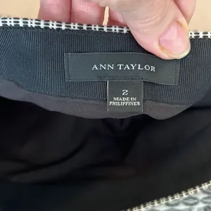 Ann Taylor gorgeous sz 2 black & white side zip fully lined straight skirt EUC thumbnail 8