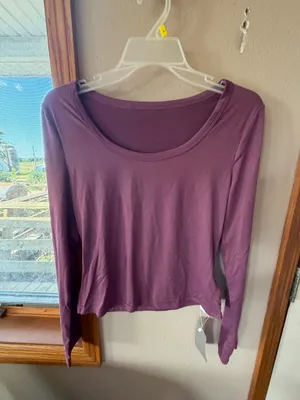 🆕💜Soft Ruffle Pajama Set in Plum thumbnail 7