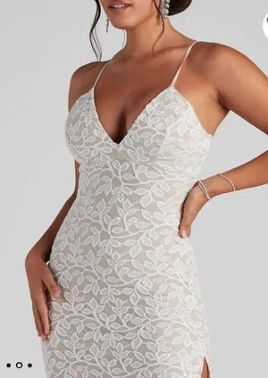 Windsor Prom Dress thumbnail 2